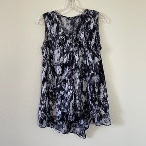 Simply Vera Vera Wang Tank Top Size Medium